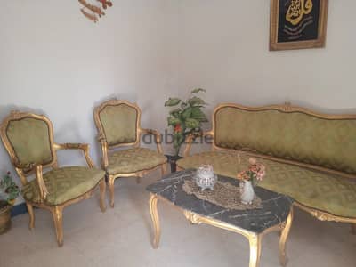 صالون فرنساوي