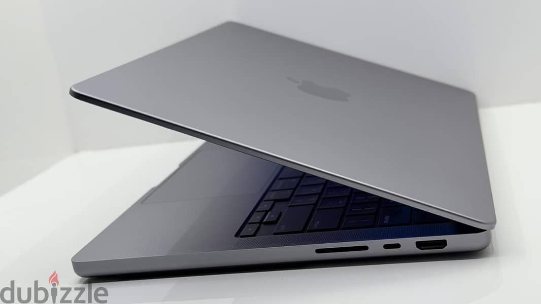 MacBook Pro M2 Pro 14-inch 2