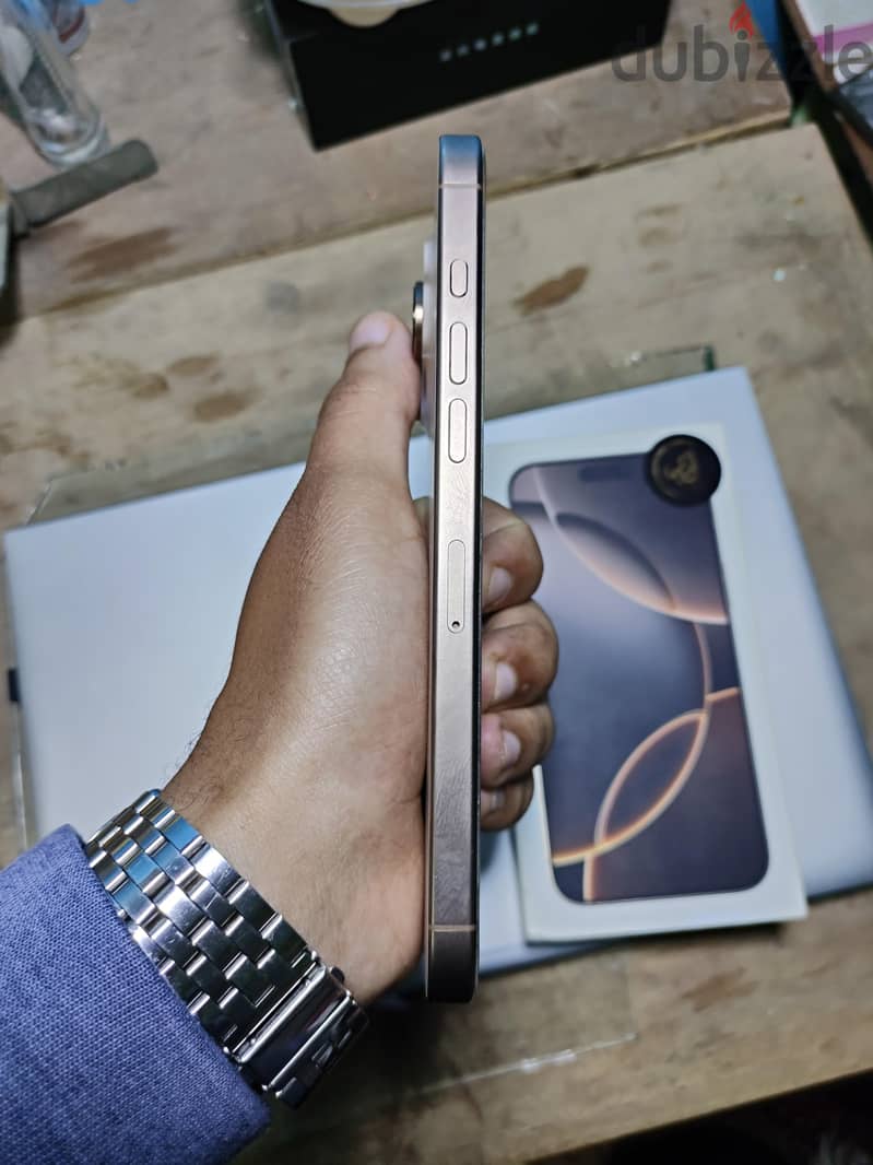 iphone 16 pro max 5
