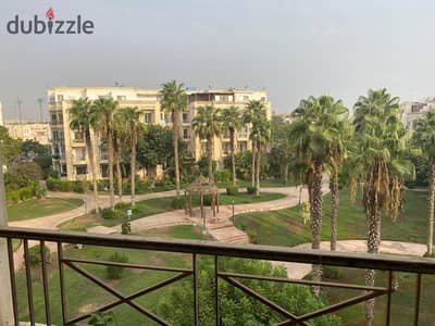 Apartment for sale with a large landscape view in Hadayek El Mohandeseen Compound - Sheikh Zayed, 125 sq m, 3-piece reception + 2 bedrooms + 2 bathroo