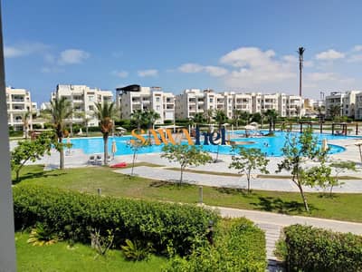 Chalet for rent in Amwaj on the Hotel Lake, direct with two rooms and a furnished reception, fully air-conditioned