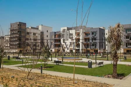 للبيع شقة في ديستركت 5 من مراكز التجمع - افضل فيو جاردن استلام فورى - اقل من سعر السوق District 5  Marakez  NEW CAIRO