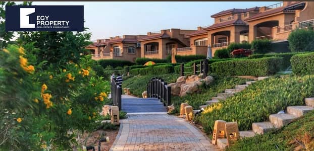 شالية للبيع  متشطب في تلال العين السخنة على اللاجون مباشرة بتكملة اقساط حتى 2031