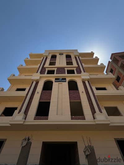 175m Apartment + Private Garden للبيع الحي التاسع – Open View – Best Deal 