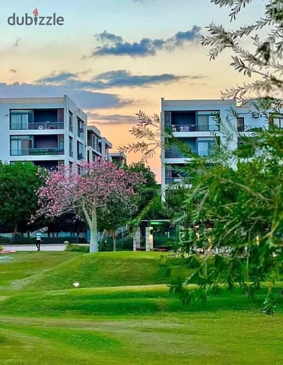 The latest distinctive studio with an open view of the landscape directly on the clear beach corner, not damaged at all, in the first gathering in front of Cairo Airport, just minutes from Heliopolis.