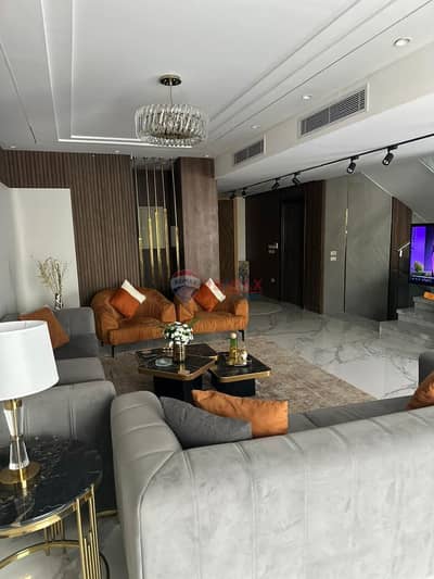 Luxurious standalone villa in Upville -October