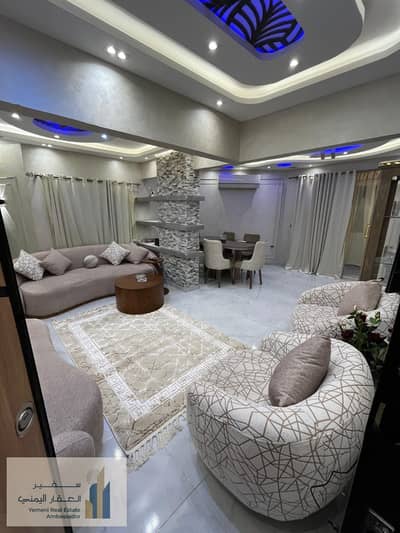 Apartment for daily rent in Dokki, finished to a super deluxe standard with hotel-style furnishings. It features a large reception area