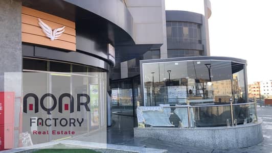 آخر محل على واجهة VALUE MALL 2 – New Cairo، متشطب، بجوار المدرسة اليابانية  أقل من 5 دقائق من شارع التسعين الجنوبي