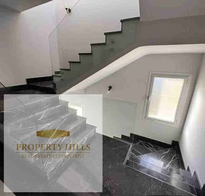 For quick sale – Fully finished corner villa at a great deal by Al Marasem, located in the heart of the Golden Square, with installments up to 10 year
