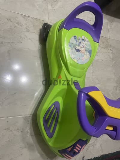 عربية اطفال بلازما