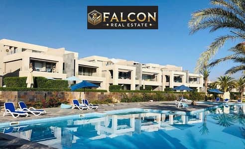 بخصم 20% استلم فوري و متشطب بالكامل شاليه  جاهز للمعيشه دايركت علي الPool  وبفيو البحر في الكيلو 205  الساحل الشمالي من لافيستا
