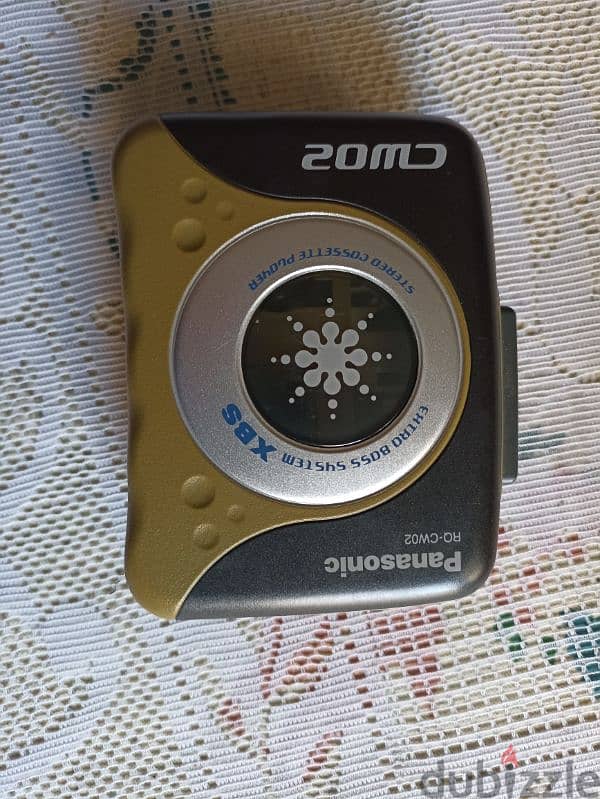 cassette player sony with AM/FM 4