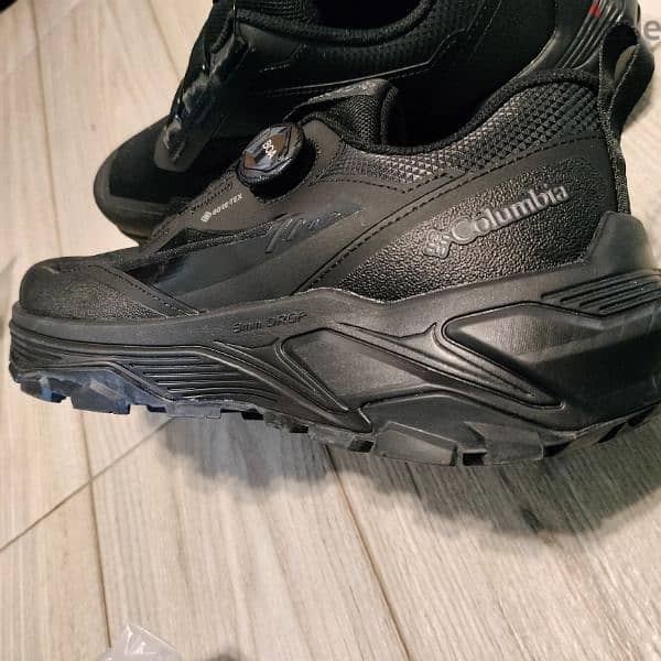 Colombia waterproof 44 13