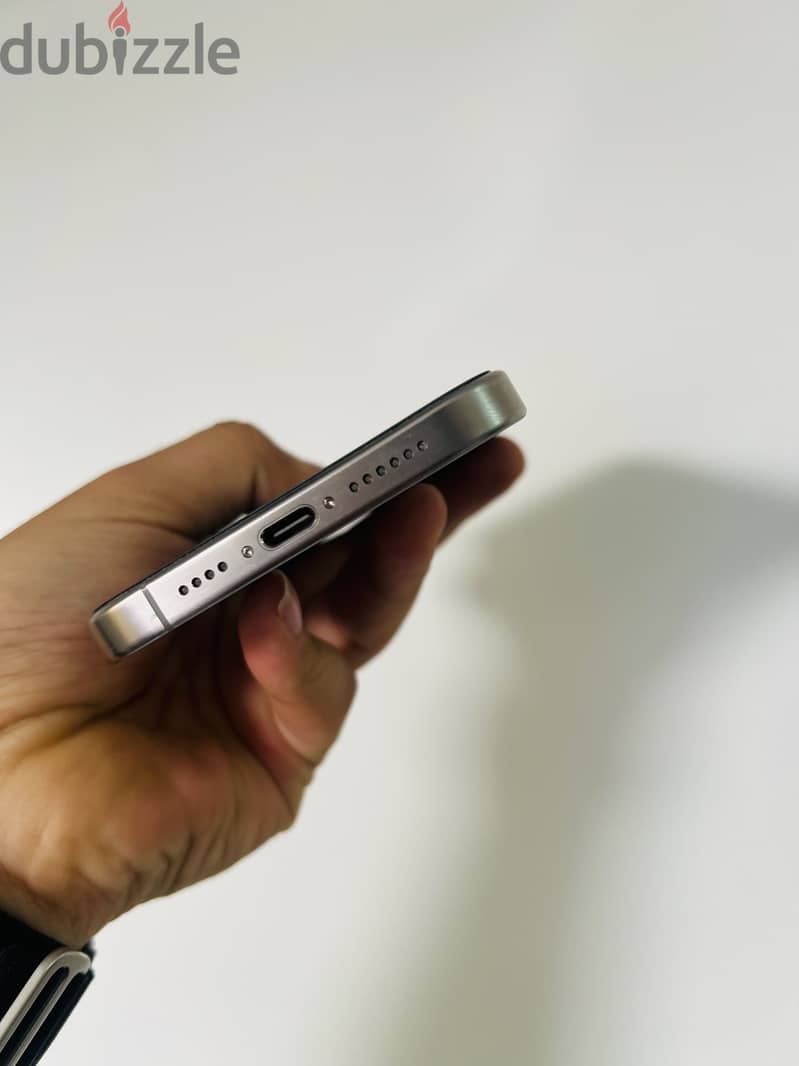 iPhone 15 pro max 4