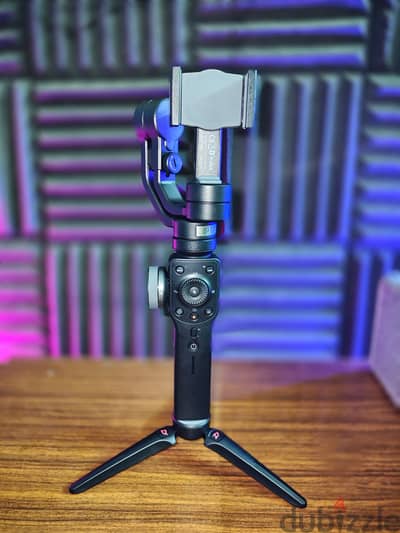 Zhiyun Smooth 4 - مانع اهتزاز لتصوير الموبايل جديد