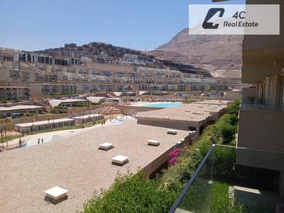 شاليه للبيع بجاردن استلام فوري تشطيب كامل بالفرش  فيو مباشر علي لاجون في المونت جلالة العين السخنة بالقرب من ازها العين السحنة