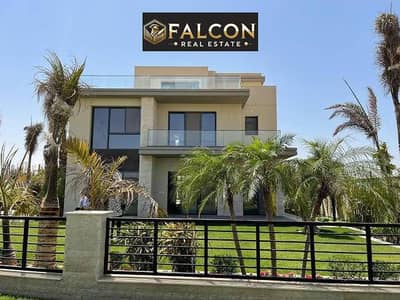 Own a villa with a Central Park view for sale in The Estates compound, Sheikh Zayed, near Dahshur Link Road, Beverly Hills, and Mall of Arabia.