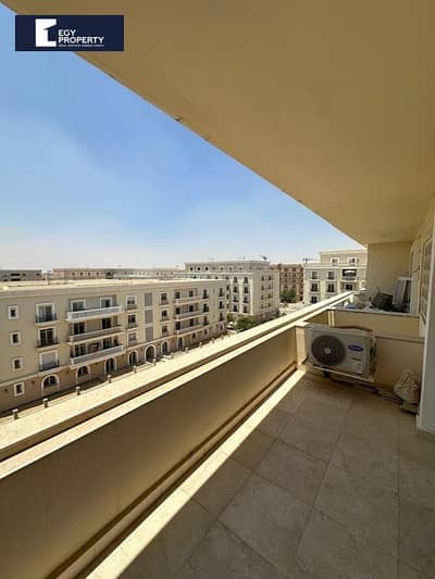 Townhouse For Sale in Hyde Park Central with Prime Location and Luxury Modern Living