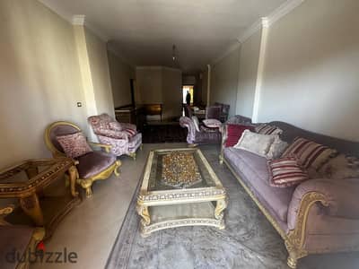 شثه للايجار مفروشه 170م غرفتين اسانسير موقع مميز في كومبوند وصال  Wasal Compound