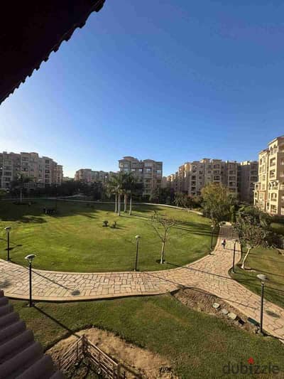 مدينتى شقه للبيع 182 متر تشطيبات خاصه فى الb3