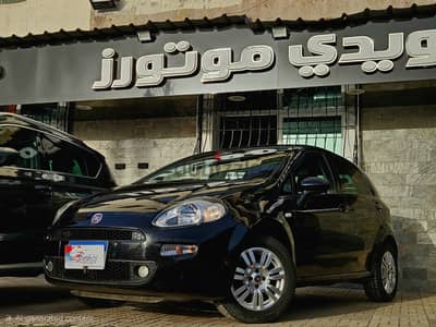 فيات بونتو2019 فبربكا بالكامل