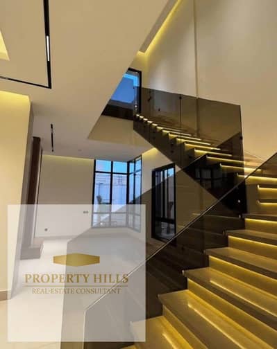 Corner Villa Inside a Compound Directly Next to La Vista – With Large Garden & Private Pool