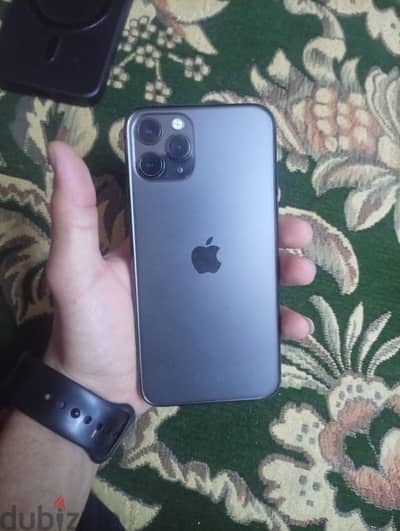 ايفون 11 برو