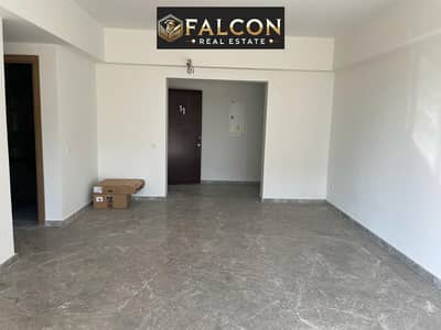 شقة 3 غرف للبيع بأقل سعر استلام فوري في ديستريكت 5 DISTRICT التجمع الخامس
