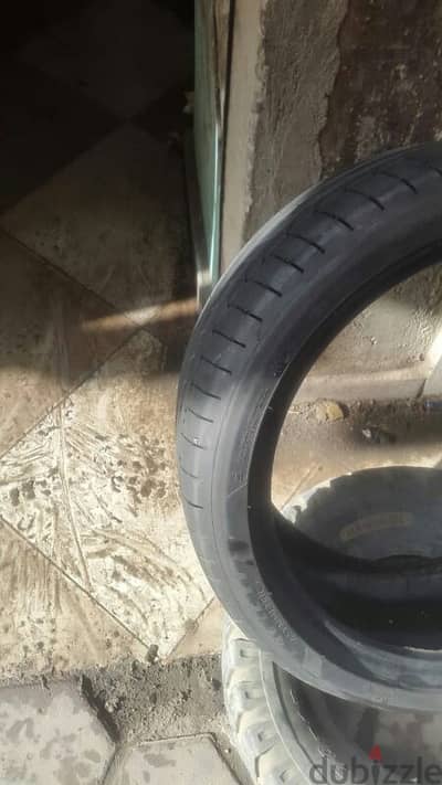 كاوتش مستعمل بحالةالجديد مقاس،//235//55//19//