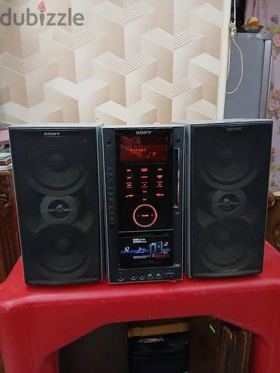 جهاز sonyممتاز بحاله جيده جدا شاشه تاتش معاه ريموت كنترول