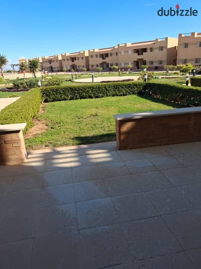 For sale in Ain Sokhna, a 100 sqm chalet for sale in an ultra super luxury garden, without furniture