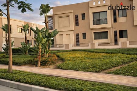 تاون هاوس للبيع بالتقسيط فى كمبوند تاج سيتى - التجمع الخامس - TAJ CITY
