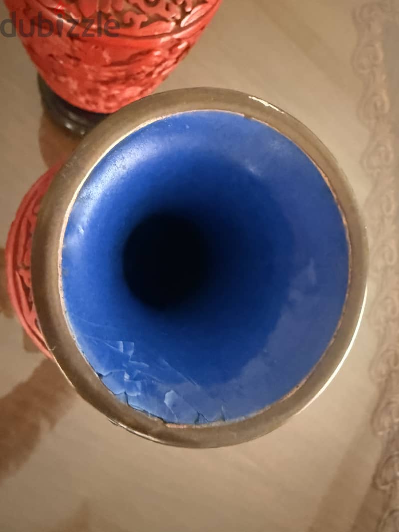 antique vase 3