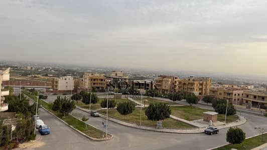 دوبلكس واجهة مميزة بمدخل خاص في لوكيشن تحفة في الحي الرابع قريب من خط 10 ڤيو جاردن والدوبلكس بحري بالكامل