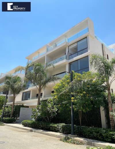 شقة للبيع جاهزة للاستلام في كمباوند Lake view بتكملة  اقساط حتى 2031 بأقل سعر في السوق