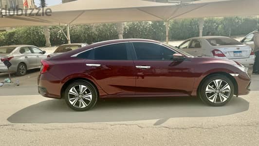 Honda Civic 2021 هوندا سيفيك أعلى فئة ضمان. الفطيم مصر فبريكة بالكامل