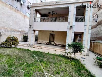 للبيع فيلا ٣٥٠م دورين بمنطقه بيانكي بجوار نقطه الساحل بمنطقه فيلات و عقارات ، البيطاش - بالإسكندرية العجمي
