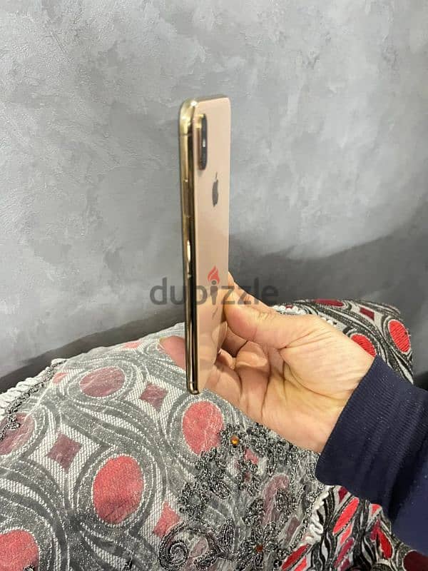 iPhone x max 4