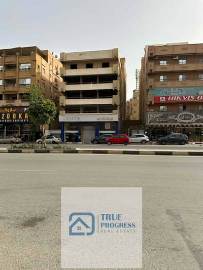 محل للإيجار 500 متر دورين علي شارع 9 الرئيسي بالمقطم