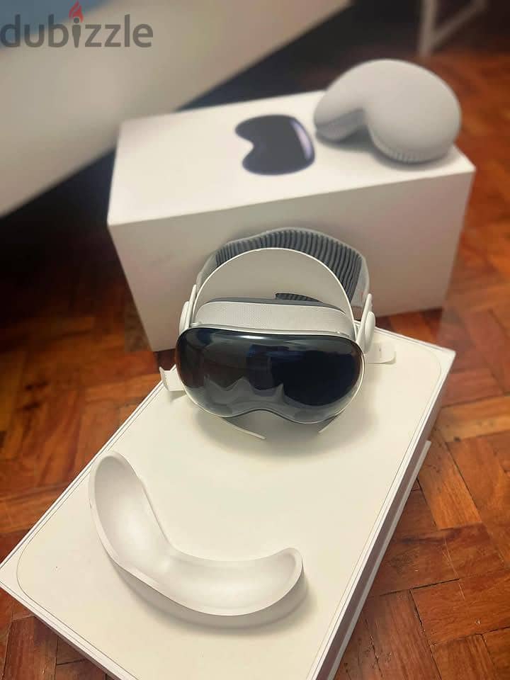 Apple Vision Pro-265GB-Like New 2