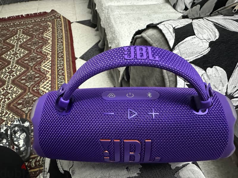 JBL Charge 6 purple 1