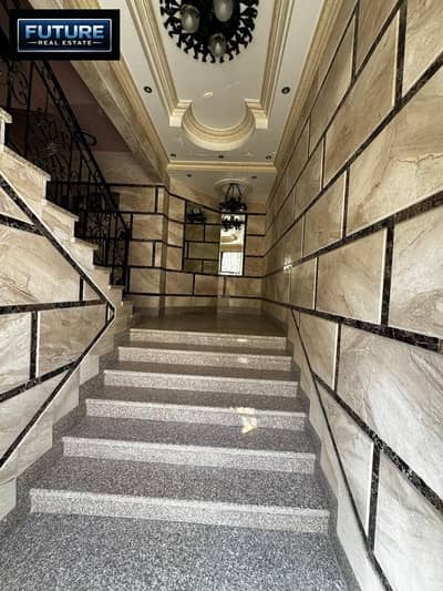 عمارة 780 م في الحي الرابع الهضبة الوسطي المقطم بالقرب من الجامعة الحديثة