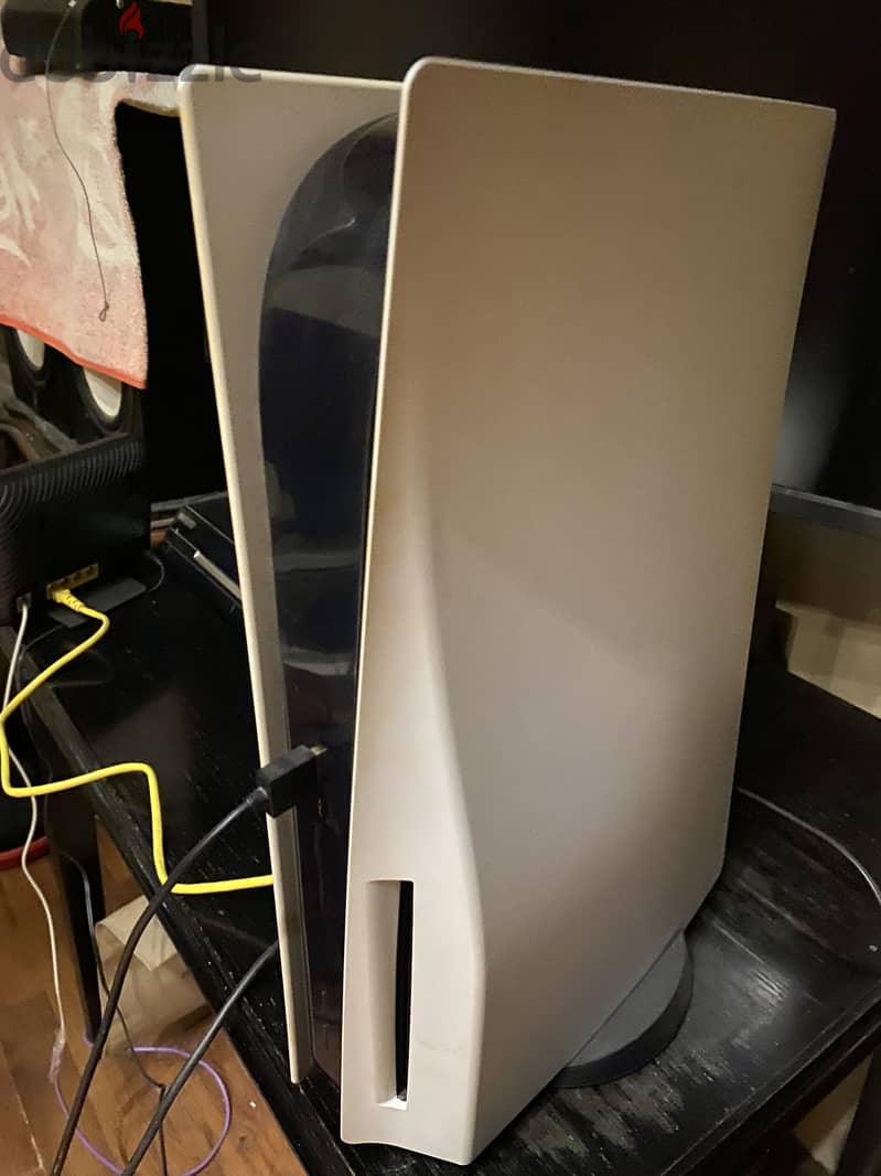 PS5 1TB CD edition (fat) + joystick + original cables + box 1
