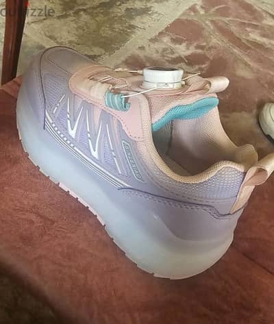 shoes size 32