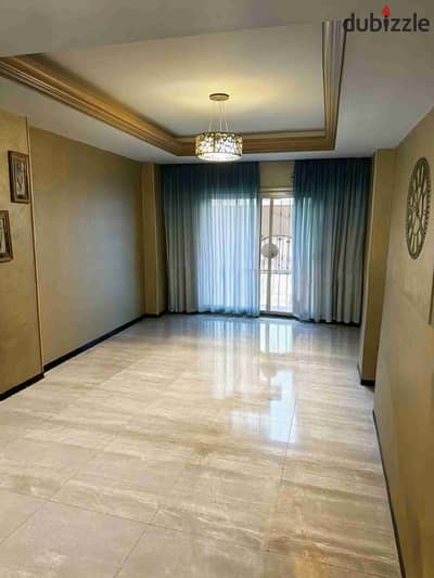 شقة لقطة للبيع في البنفسج عمارات ارضي بجاردن