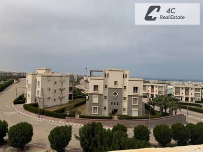 بنتهاوس استلام فوري متشطبه و مفروش بالكامل ولوكيشن مميز ريسيل اقل سعر في الماركت جاهزه للمعاينه في اي وقت للييع  في Amwaj