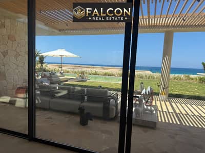 فيلا VIP صف اول للبيع Full privacy تشطيب فاخر !! Ramla Ras El Hekma بجوار Naia Bay - AZHA North - La Vista -  و دقايق من مدن الاماراتيه modoon