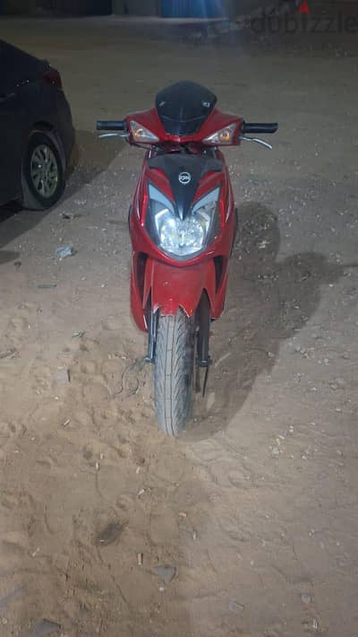 اسكوتر sym sr مستعمل حاله جيده سليم مش محتاج اى مصروف