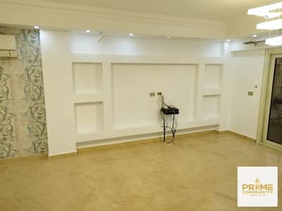 توين هاوس متشطب الترا سوبر لوكس بالمطبخ والتكيفات ببيراميدز وواك مدينة 6 أكتوبر Twin house for rent in pyramids walk 6 October city