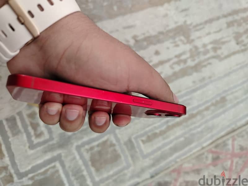iPhone 13 4